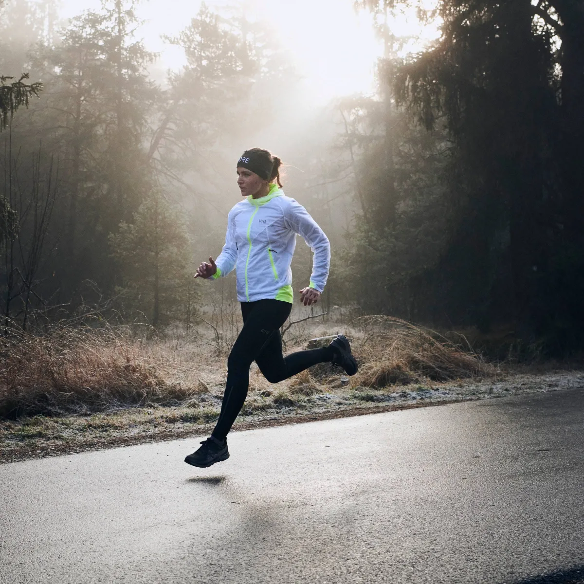 GORE-TEX invisible fit | フットウェア | GORE-TEX ブランド